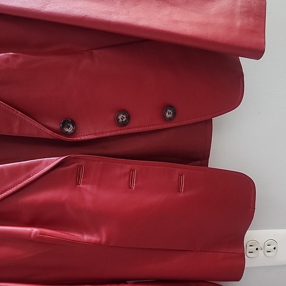 Covington Red Leather Jacket - Picture 4 of 11
